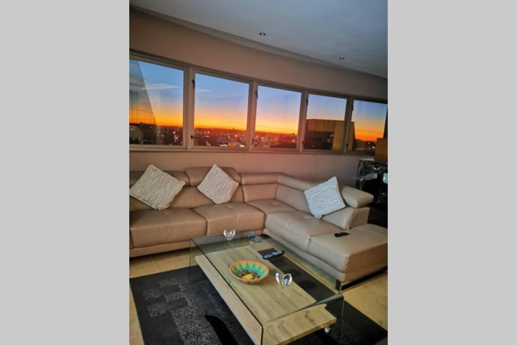 1507-Amazing Views & Unique Joburg Cbd Luxury Appartement Johannesburg Buitenkant foto