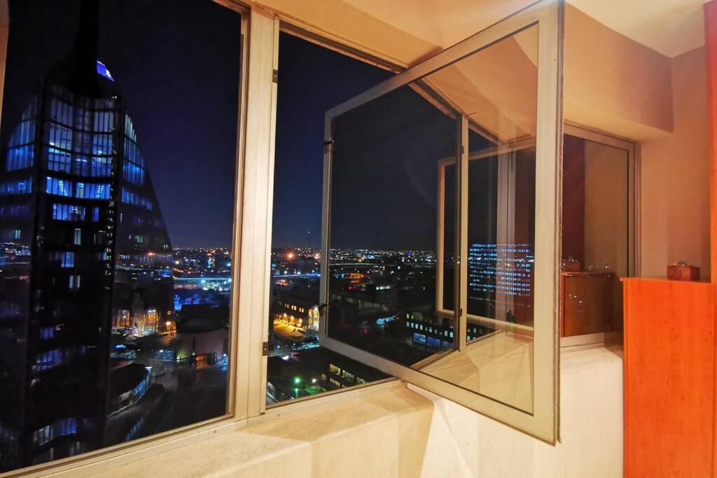 1507-Amazing Views & Unique Joburg Cbd Luxury Appartement Johannesburg Buitenkant foto
